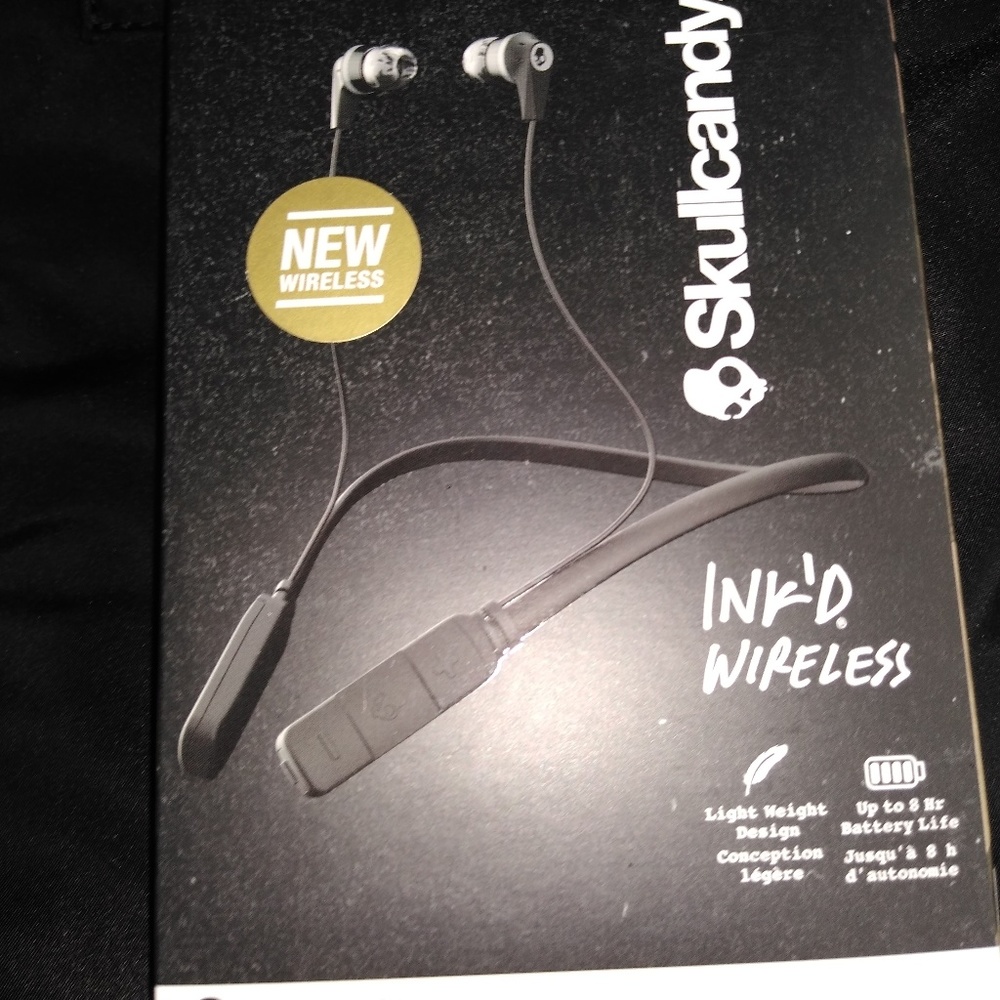 Skull candy Bluetooth headphones